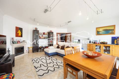 Apartamento T3 duplex, com excelente localização