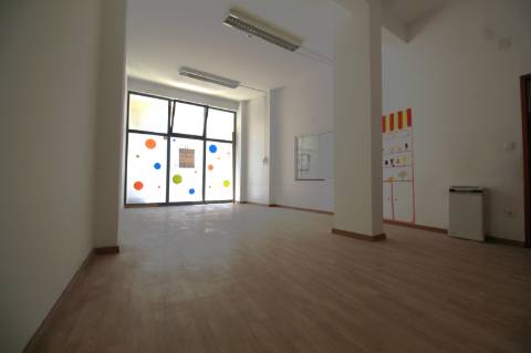 Loja c/200m2