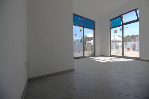 Loja c/200m2