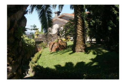 T3 Sta. Maria da Feira com garagem individual e arrumos