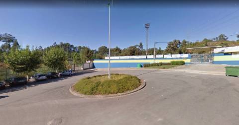 Terreno para construção de moradia 3 frentes em Sobrado