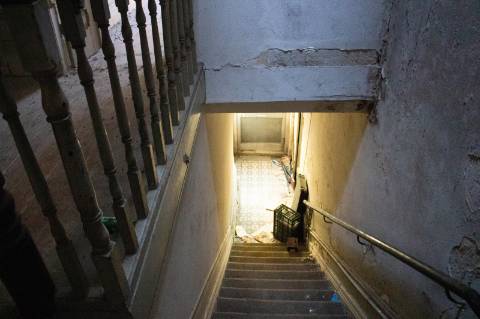 Prédio Porto Antas para reconstruir com 2 pisos e possibilidade para mais 4 andares