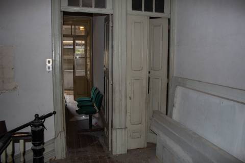 Prédio Porto Antas para reconstruir com 2 pisos e possibilidade para mais 4 andares