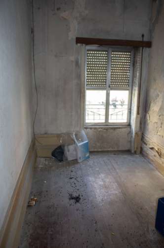 Prédio Porto Antas para reconstruir com 2 pisos e possibilidade para mais 4 andares