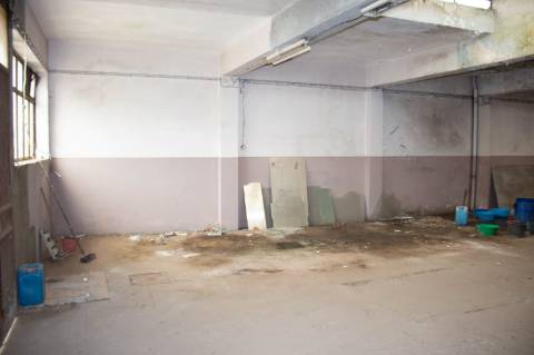 Armazém para recuperar em Paranhos