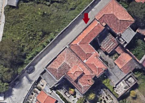 Excelente prédio na ARU Valadares - Junto à Estação Lic. Habitação, comércio.