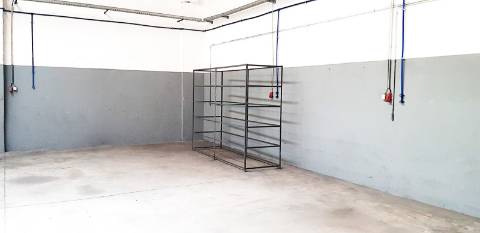 Pavilhão industrial Alfena -Entrada de TIR, Logradouro, bons acessos