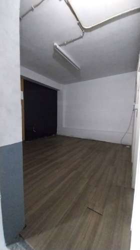 Armazem 250 m2 - 2 wc e escritório Alfena