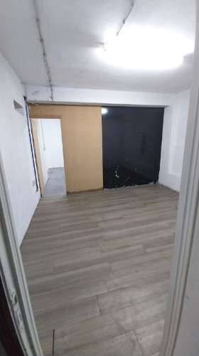 Armazem 250 m2 - 2 wc e escritório Alfena