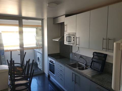 T1+1 Junto ao Pólo Universitário e S. João