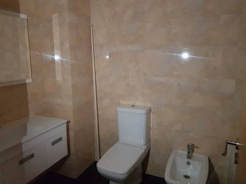 T1+1 Junto ao Pólo Universitário e S. João