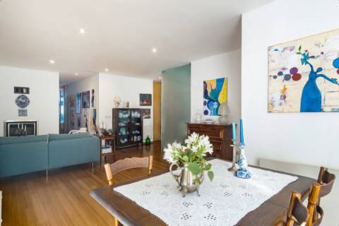 T1 Próximo ao Metro de Francos - Com terraço - Conforto, Requinte e Localização Perfeita!
