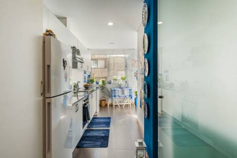 T1 Próximo ao Metro de Francos - Com terraço - Conforto, Requinte e Localização Perfeita!
