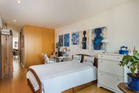 T1 Próximo ao Metro de Francos - Com terraço - Conforto, Requinte e Localização Perfeita!
