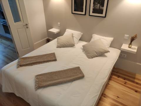 Apartamento 1 Quarto com jardim Todo remodelado Boavista - Ao metro