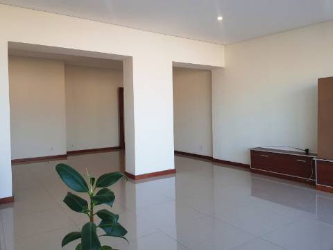 Arrenda T2 | Apartamento com terraço Junto à Igreja da Areosa