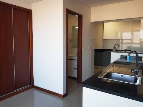 Arrenda T2 | Apartamento com terraço Junto à Igreja da Areosa