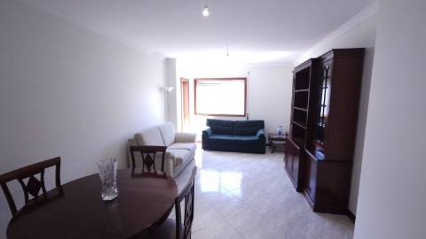 T2 Mobilado e Equipado, com garagem Ermesinde