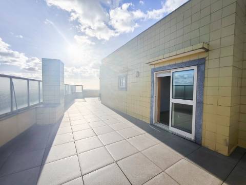 3-Bedroom with Large Terrace, Fireplace, 2 Garages and Suite