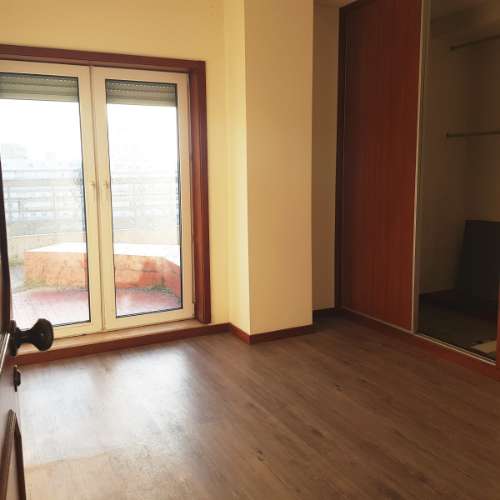 Arrenda T2 | Apartamento com terraço Junto à Igreja da Areosa