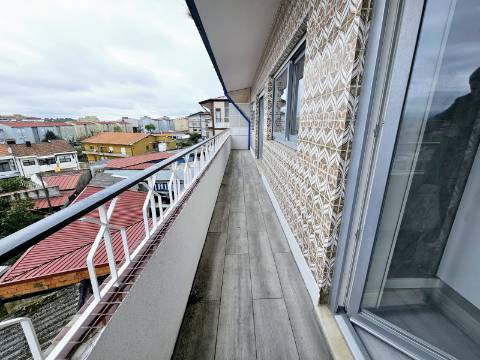 T3 Ermesinde| Totalmente Renovado| Suite| Varanda| L. Garagem