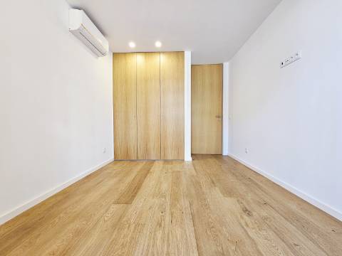 T1 Novo com Terraço e Acabamentos de Luxo - Seca do Bacalhau