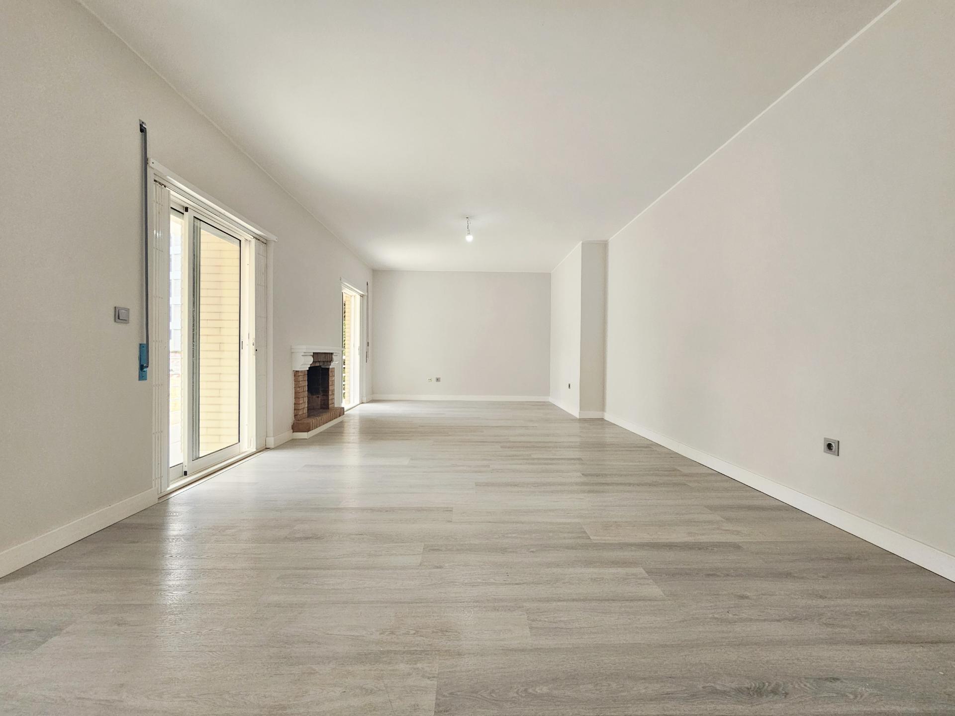 T3 Rio Tinto| Remodelado| Suite| Varanda