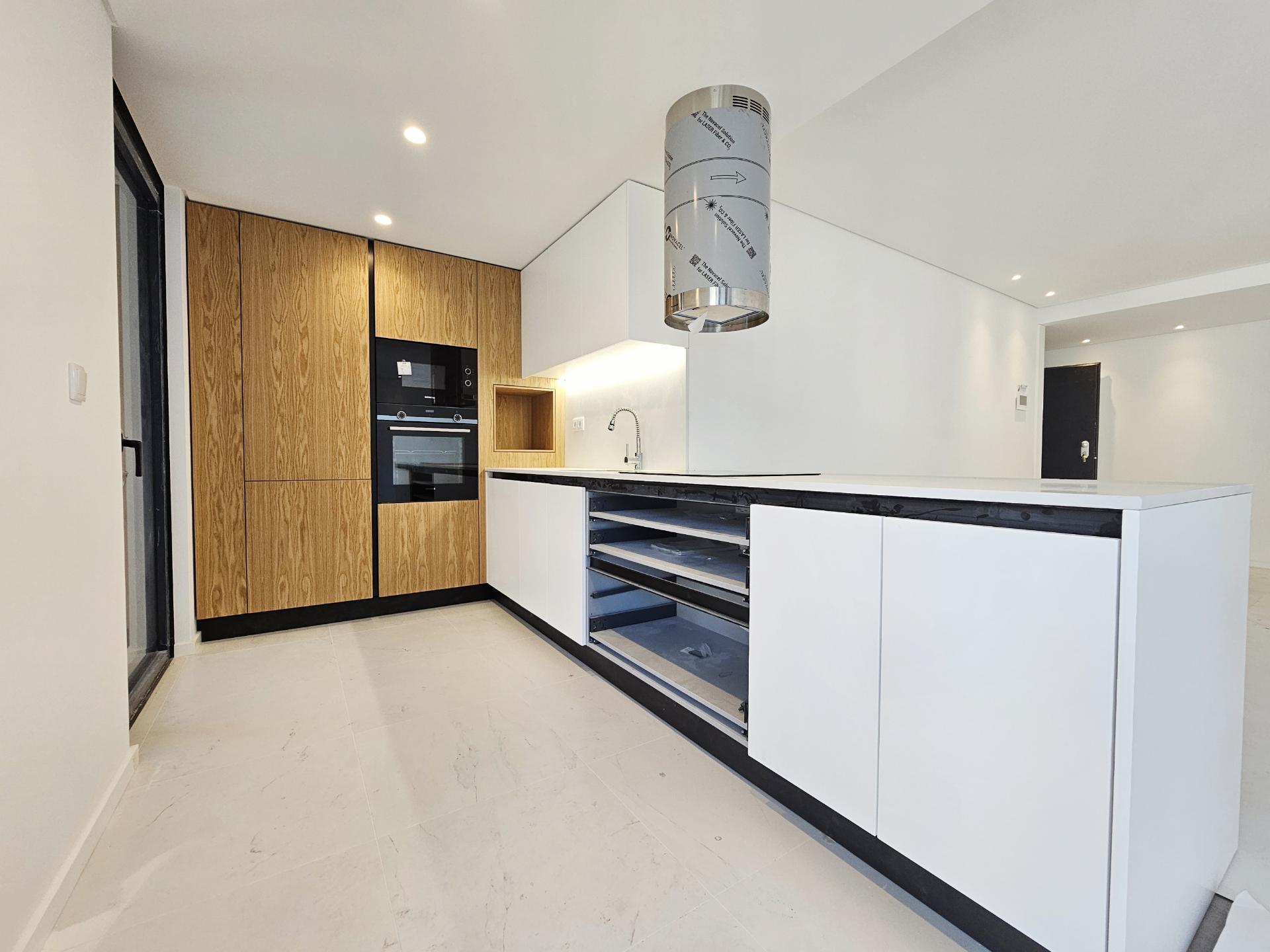 T3 Novo| 2 Suites| 2 Frentes| Garagem Fechada| Ultimo Para Venda