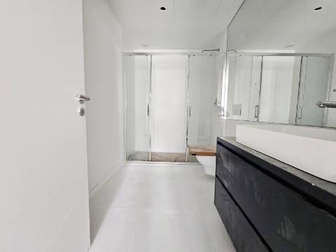 T1 Novo| Gueifães| Varanda| G. Fechada