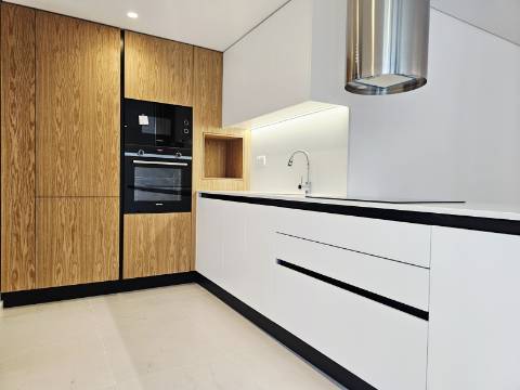 T3 Novo| 2 Suites| 2 Frentes| Garagem Fechada| Ultimo Para Venda