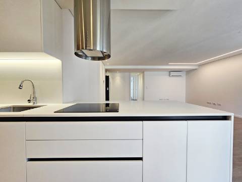 T3 Novo| 2 Suites| 2 Frentes| Garagem Fechada| Ultimo Para Venda