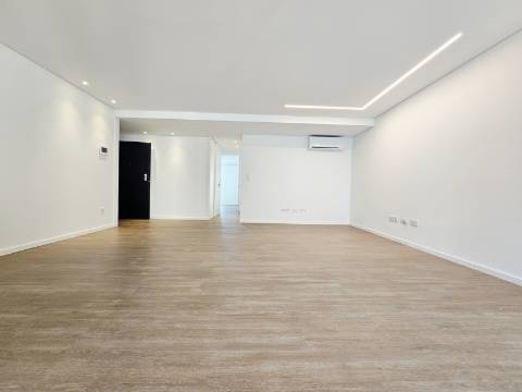 T3 Novo| 2 Suites| 2 Frentes| Garagem Fechada| Ultimo Para Venda