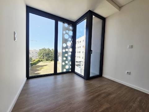 T3 Novo| 2 Suites| 2 Frentes| Garagem Fechada| Ultimo Para Venda