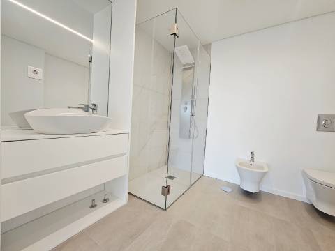 T3 Novo| 2 Suites| 2 Frentes| Garagem Fechada| Ultimo Para Venda