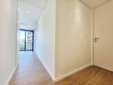 T3 Novo| 2 Suites| 2 Frentes| Garagem Fechada| Ultimo Para Venda