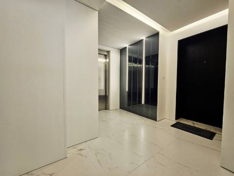 T3 Novo| 2 Suites| 2 Frentes| Garagem Fechada| Ultimo Para Venda