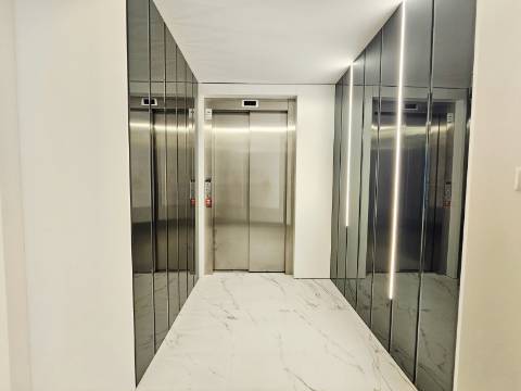 T3 Novo| 2 Suites| 2 Frentes| Garagem Fechada| Ultimo Para Venda