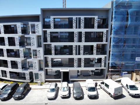 T3 Novo| 2 Suites| 2 Frentes| Garagem Fechada| Ultimo Para Venda