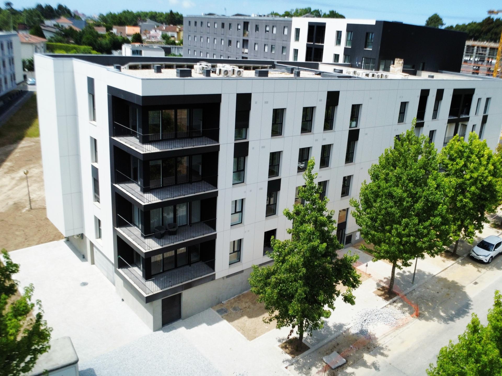 T1 Novo| Gueifães| Varanda| G. Fechada