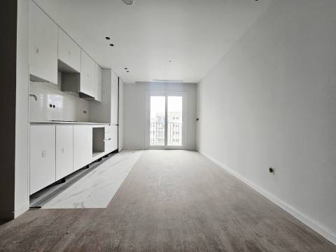 T1 Novo| Gueifães| Varanda| G. Fechada