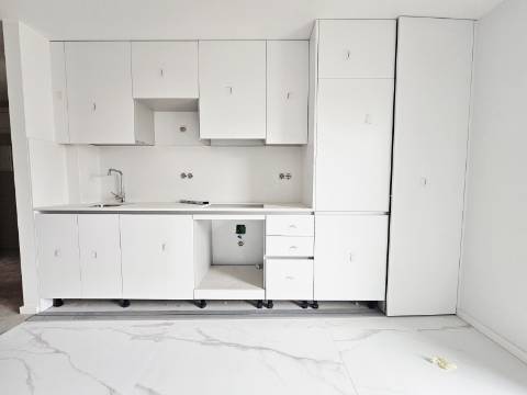 T1 Novo| Gueifães| Varanda| G. Fechada