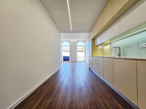 Apartamento T2 Totalmente Remodelado no Centro Histórico de Penafiel