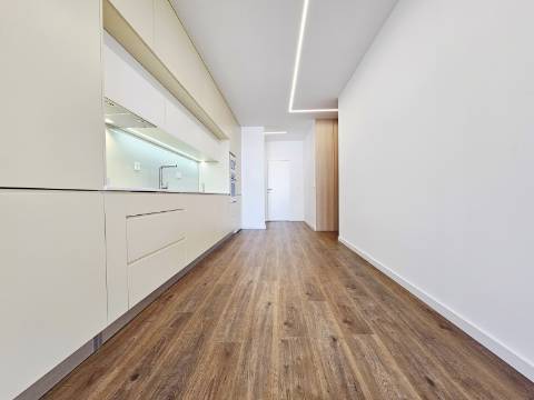 Apartamento T2 Totalmente Remodelado no Centro Histórico de Penafiel