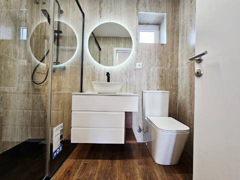 Apartamento T2 Totalmente Remodelado no Centro Histórico de Penafiel