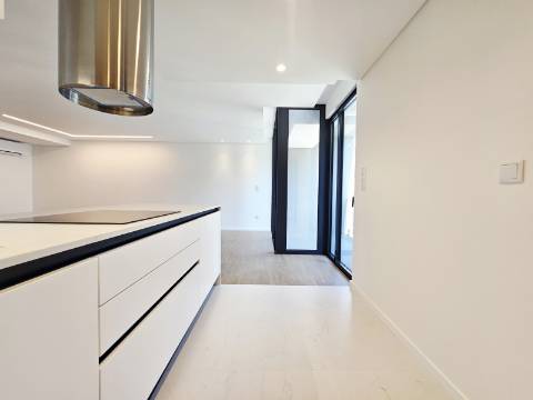 T3 Novo| 2 Suites| 2 Frentes| Garagem Fechada| Ultimo Para Venda