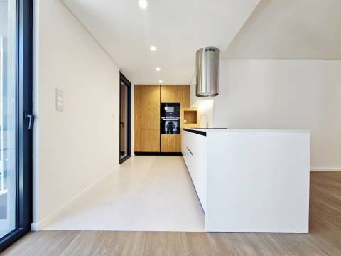 T3 Novo| 2 Suites| 2 Frentes| Garagem Fechada| Ultimo Para Venda