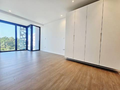 T3 Novo| 2 Suites| 2 Frentes| Garagem Fechada| Ultimo Para Venda