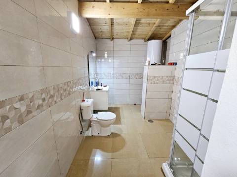 Quarto Junto ao Estádio do Dragão