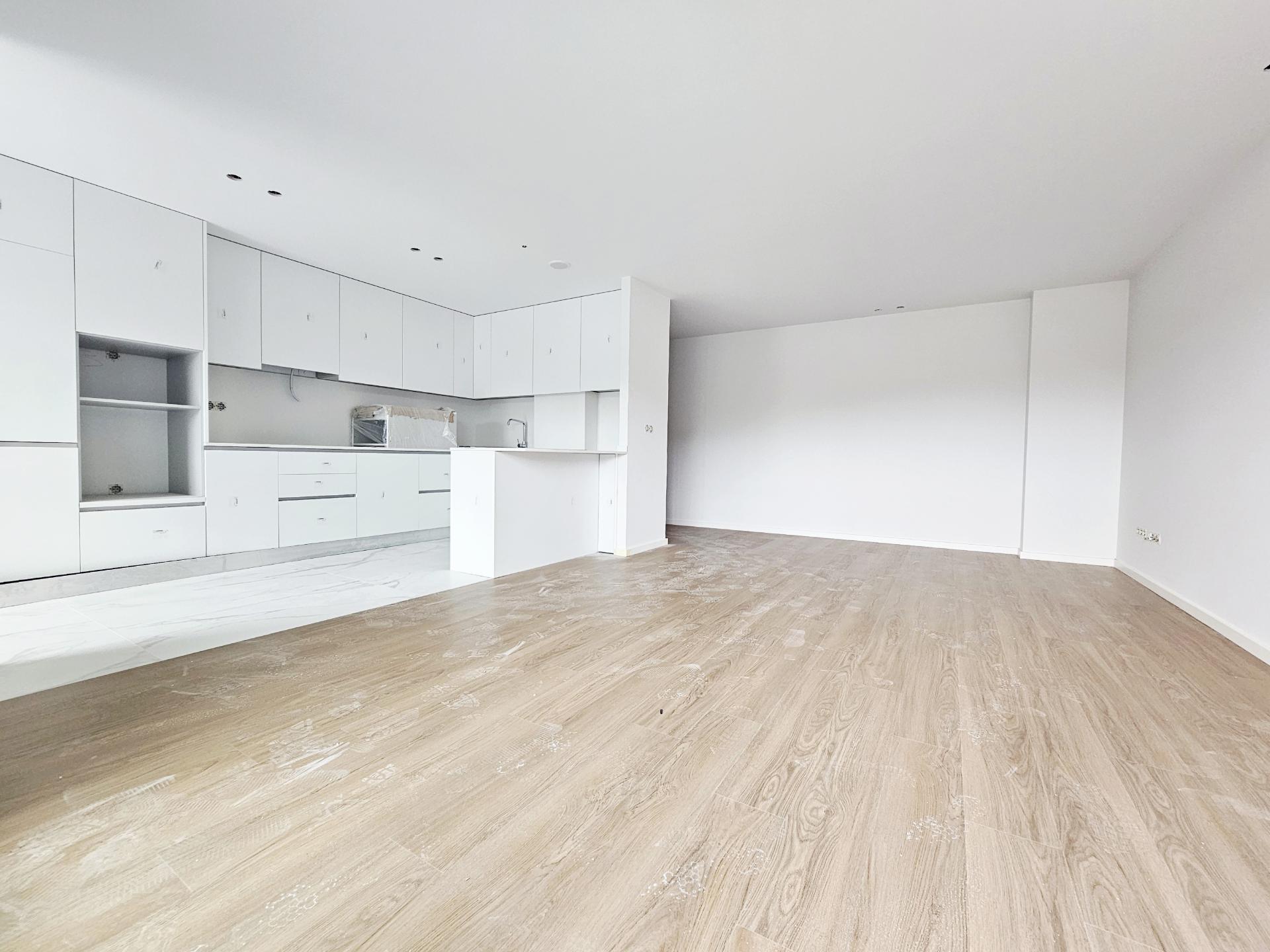 T3 Novo| Gueifães| Suite| G. Fechada 2 Carros