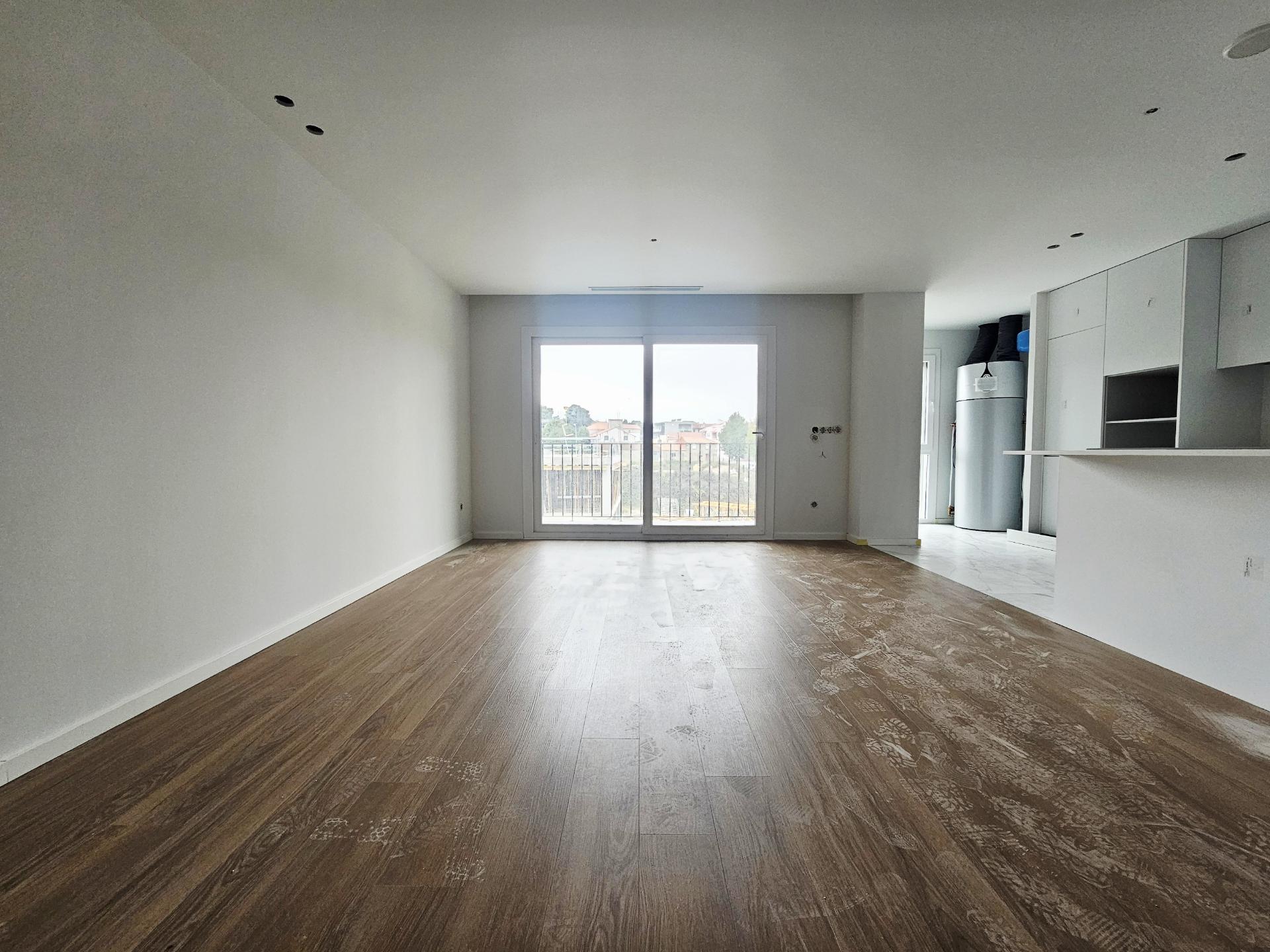 T3 Novo| Gueifães| Suite| G. Fechada 2 Carros